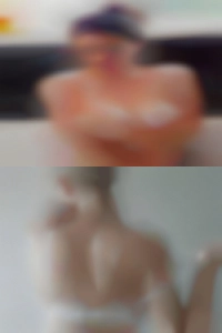 Fun and naked nude women play.