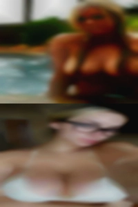 I need pussy to play so hot bad.